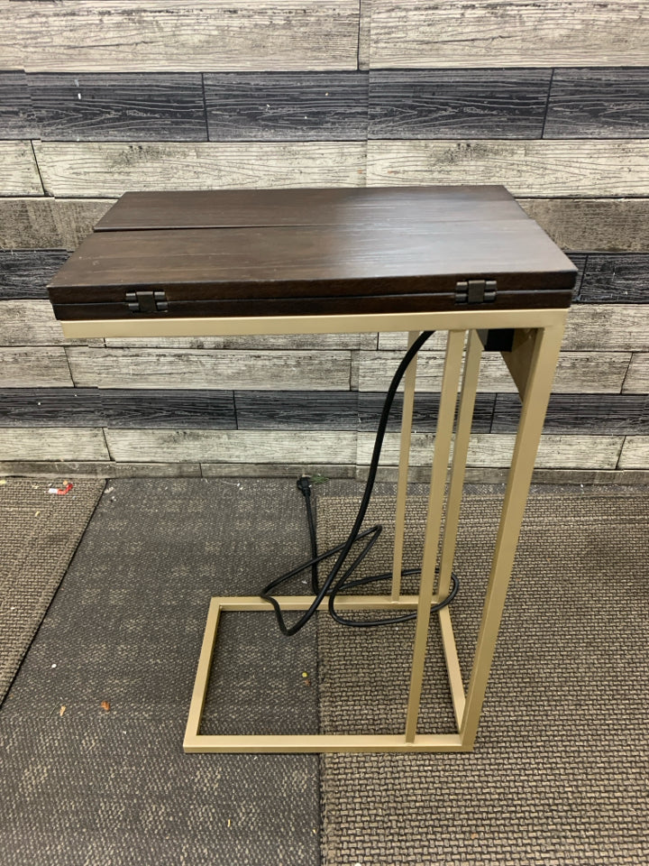 MODERN END TABLE W/FLIP OVER TOP.