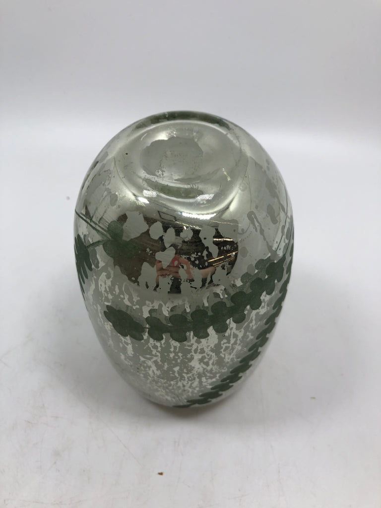 PAINTED LEAF MERCURY GLASS STYLE VASE/ CANDLE HOLDER.