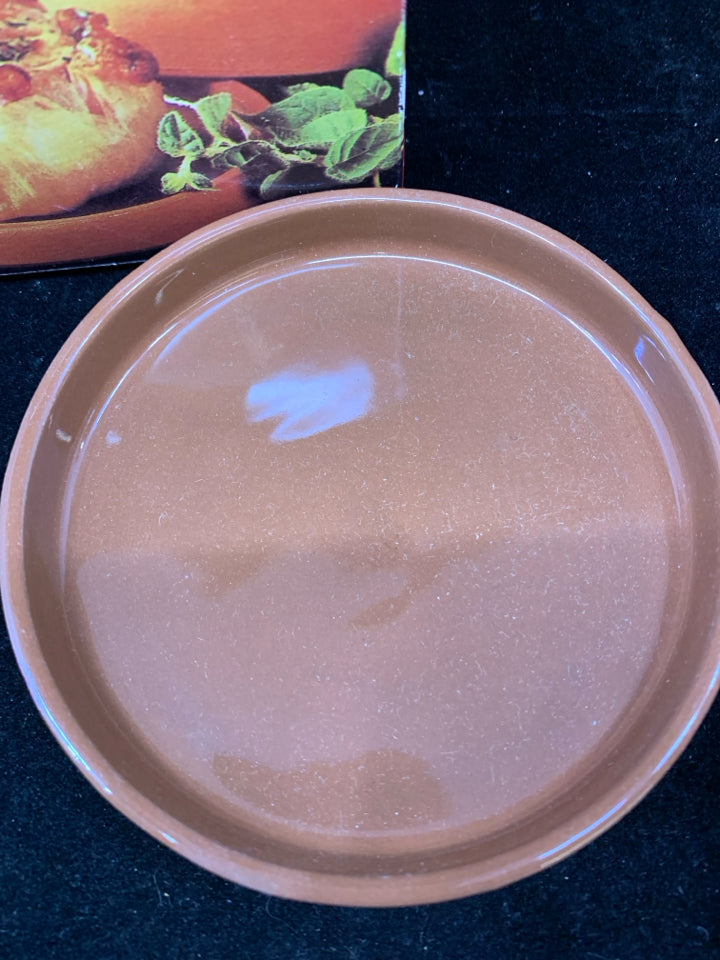 NIB GARLIC BAKER TERRA COTTA