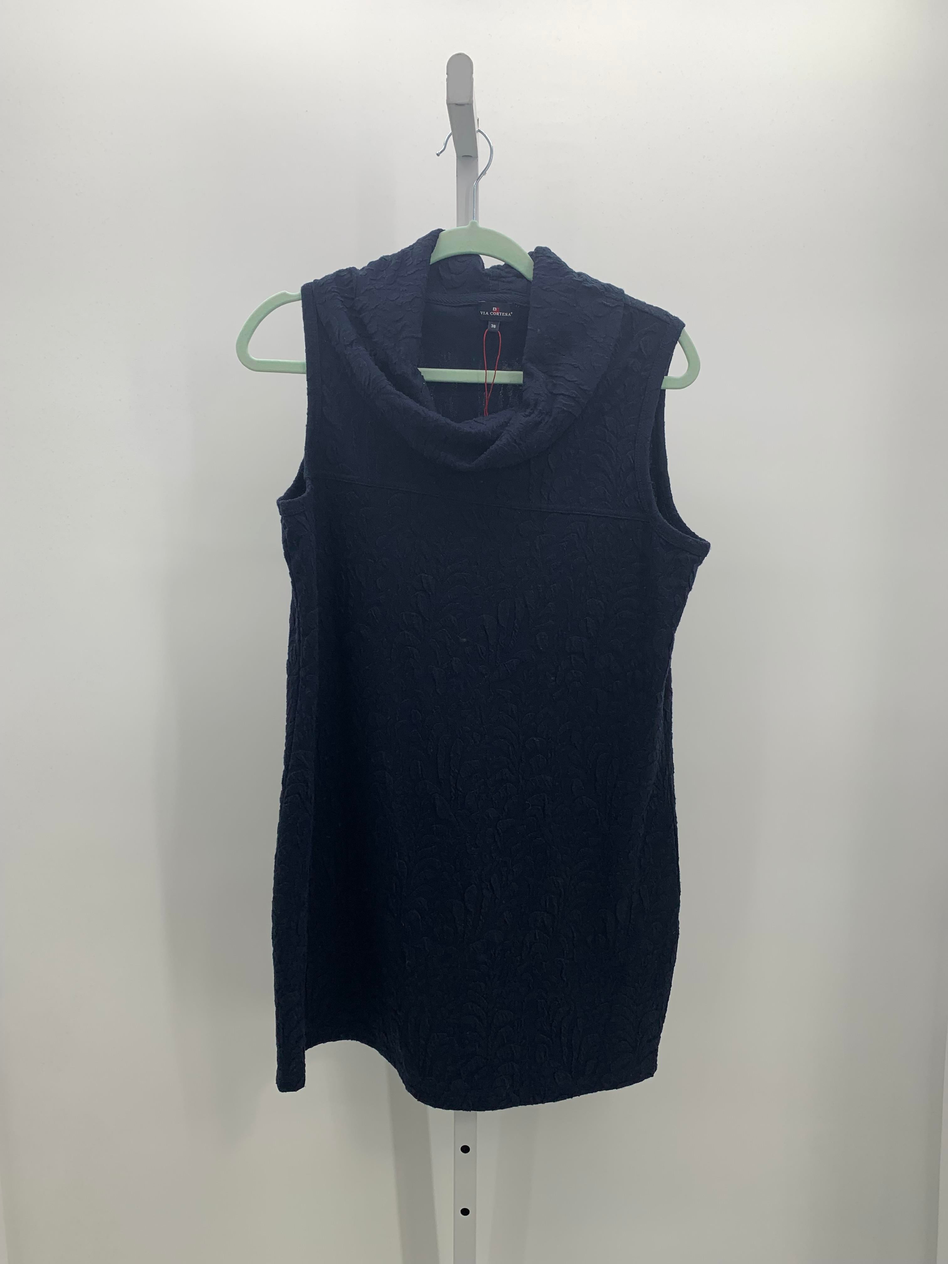Size Small Misses Sleeveless Dress