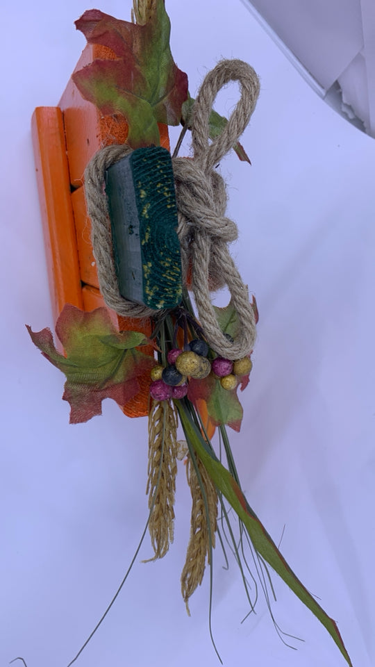 PUMPKIN SHAPED RECLAIMED WOOD W/LEAVES AND TWINE .