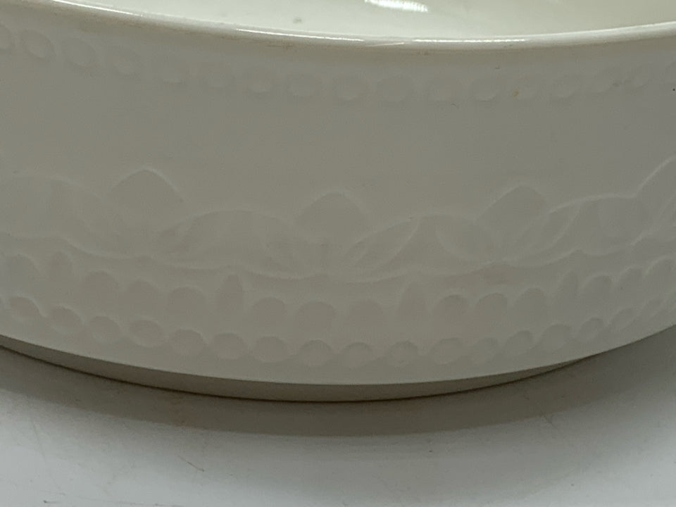 VTG CAREFREE CALYPSO CHINA WHITE EMBOSSED SERVING BOWL.