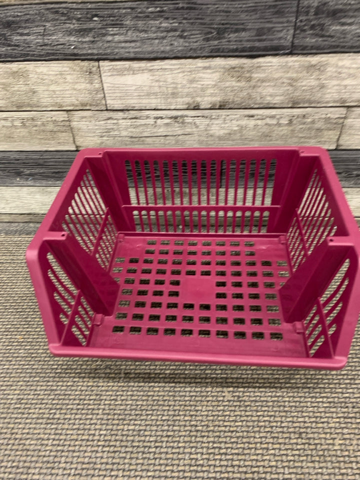 MAROON STACKABLE PLASTIC STORAGE CRATE.