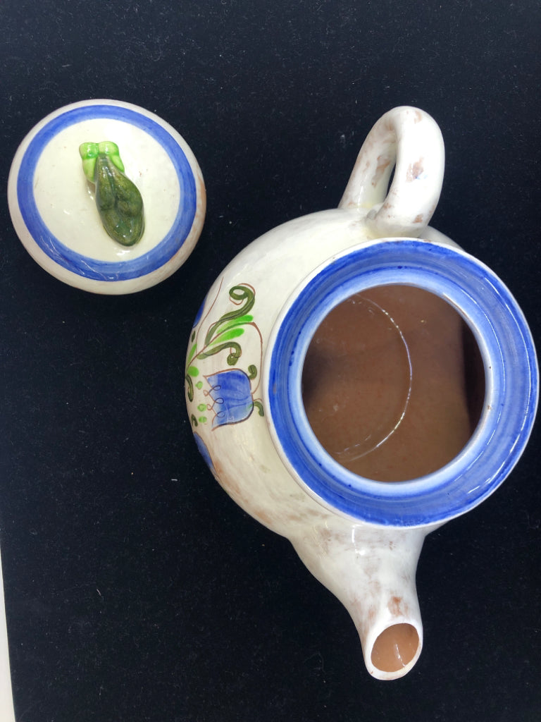 VTG WHITE POTTERY TEA POT W/ PAINTED BLUE TULIPS STANGL.