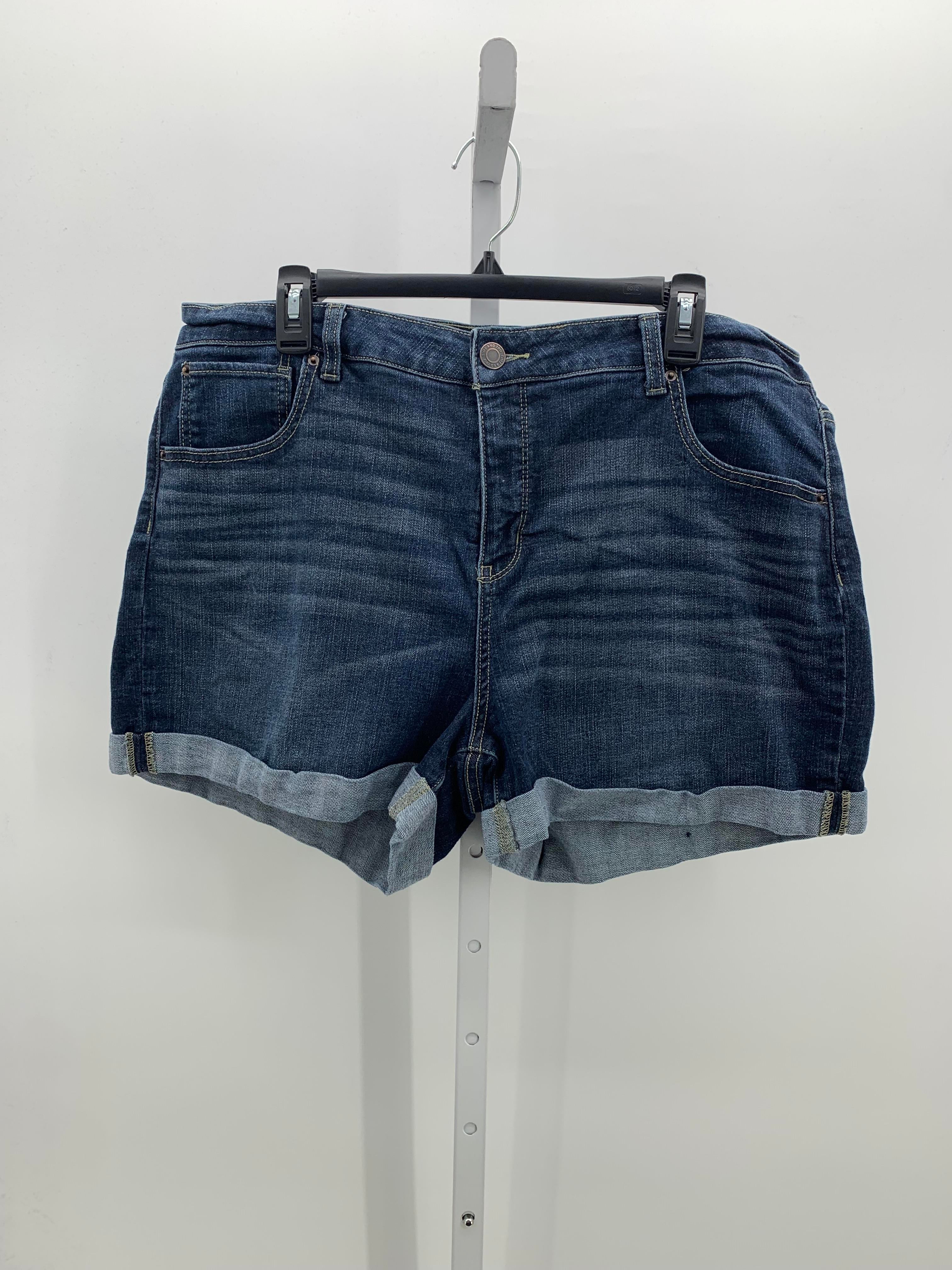 Time and Tru Size 20 Misses Shorts