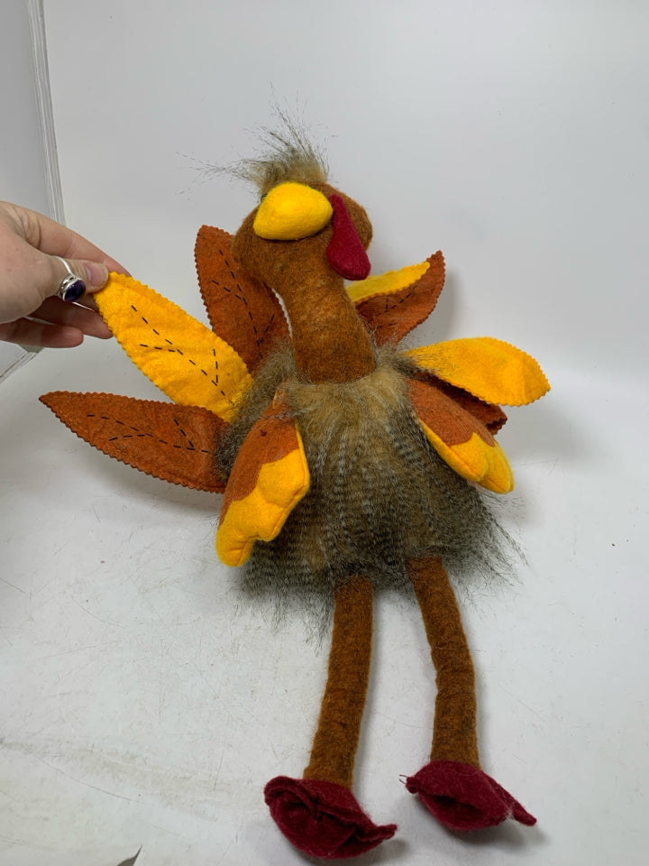 PLUSH FEATHER TURKEY.