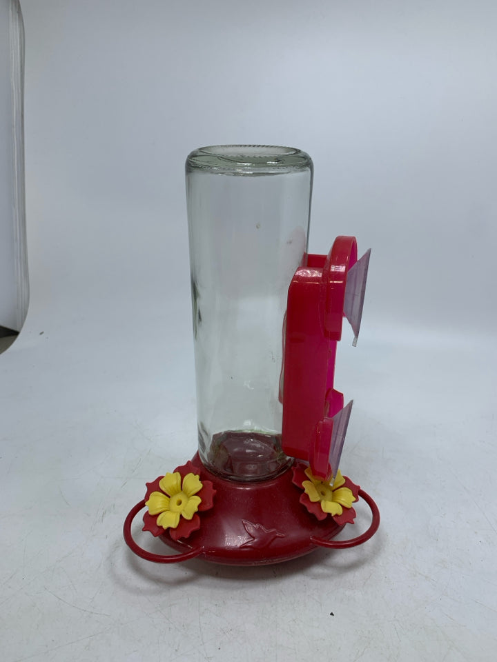 WINDOW SUCTION HUMMING BIRD FEEDER.