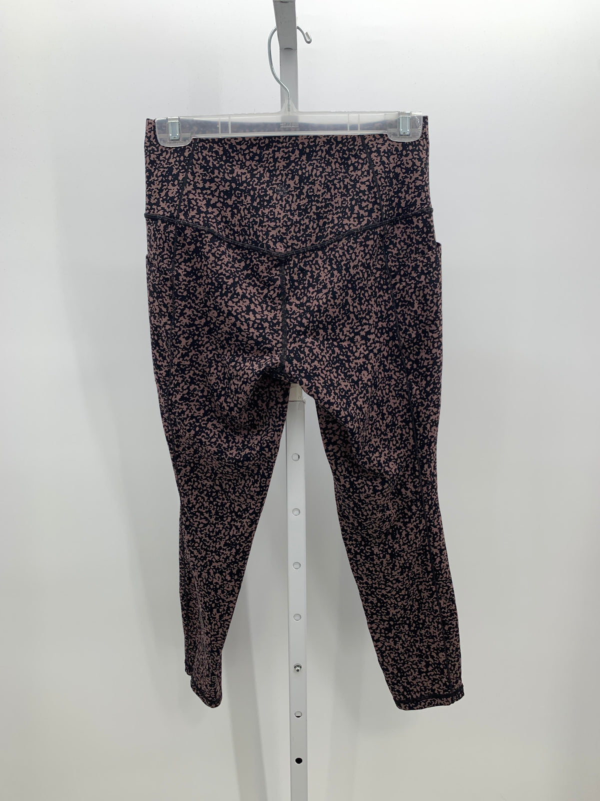 Athleta Size Medium Misses Leggings