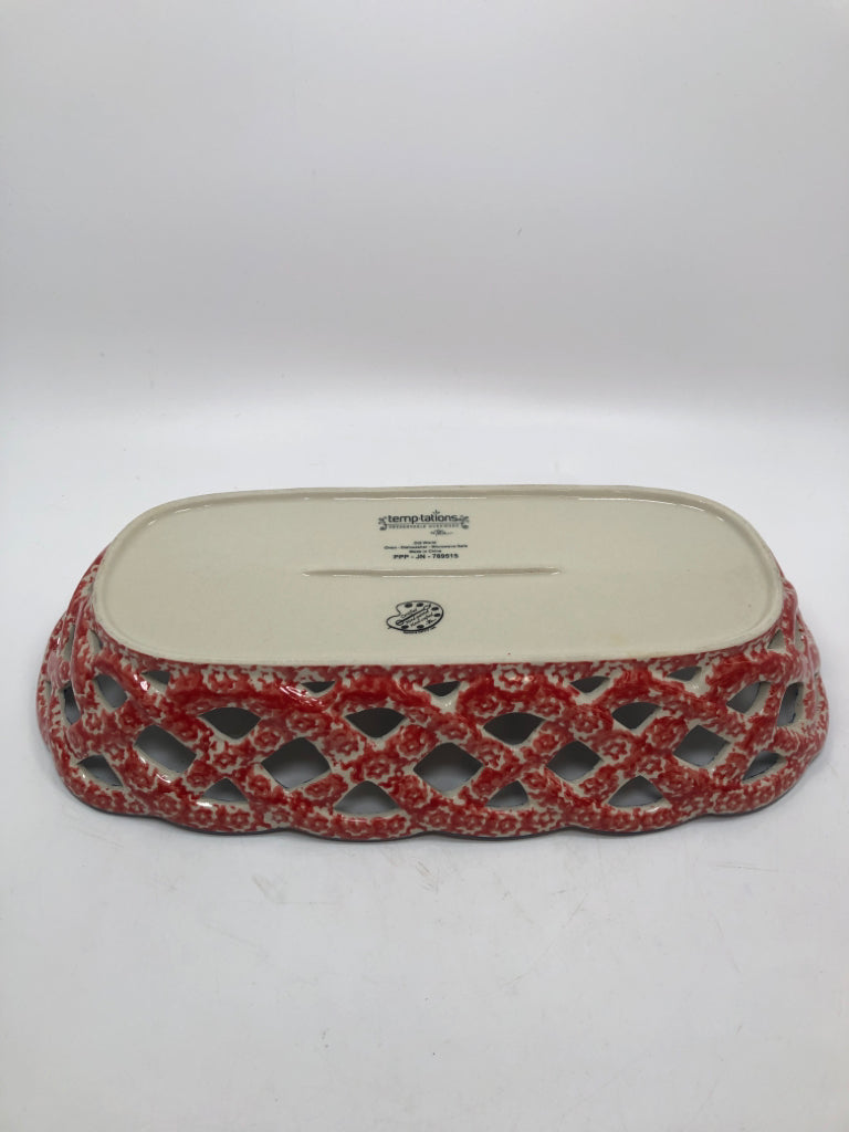 TEMPTATIONS CERAMIC WEAVE BASKET.