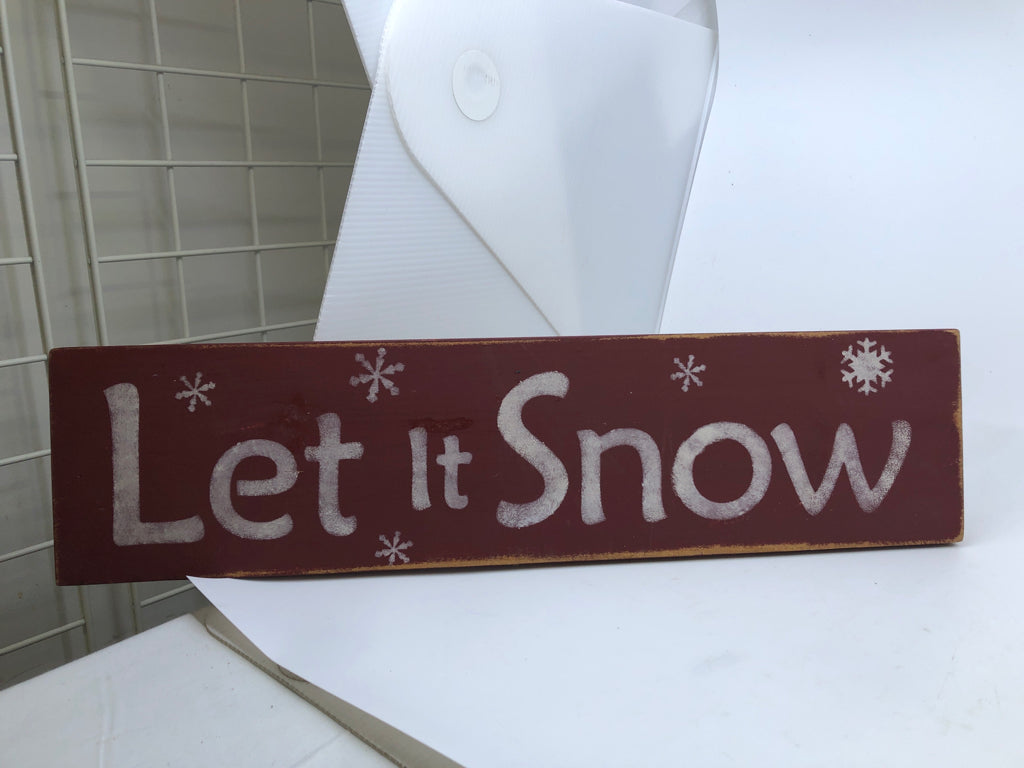 LET IT SNOW RED WOOD WALL ART.