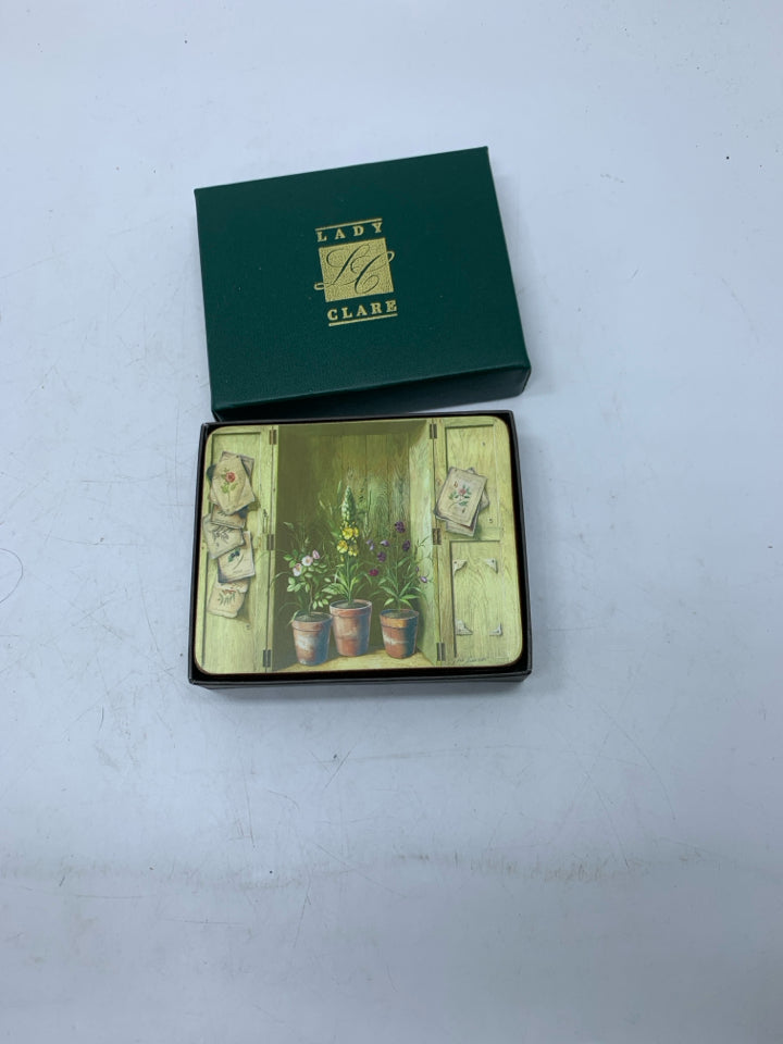 4 COUNTRY FLOWERS COASTERS IN BOX