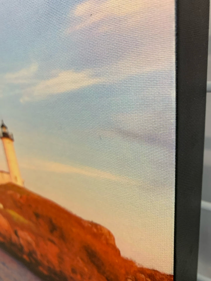LIGHTHOUSE AND OCEAN PHOTO CANVAS.