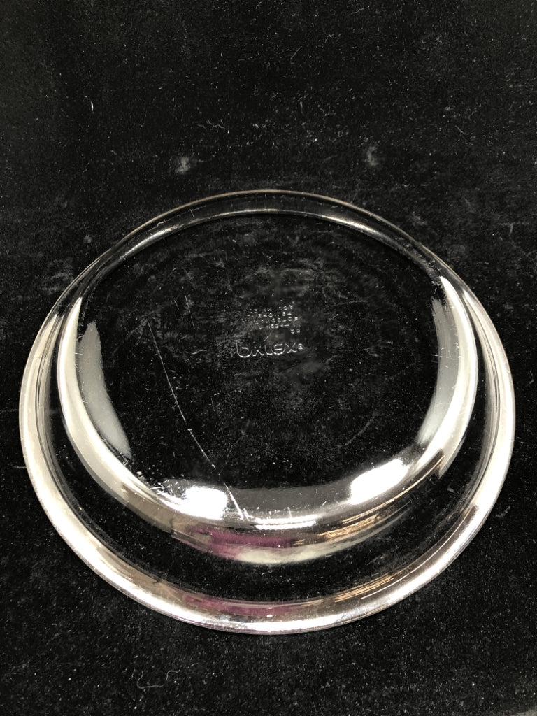 CLEAR PYREX PIE PLATE.