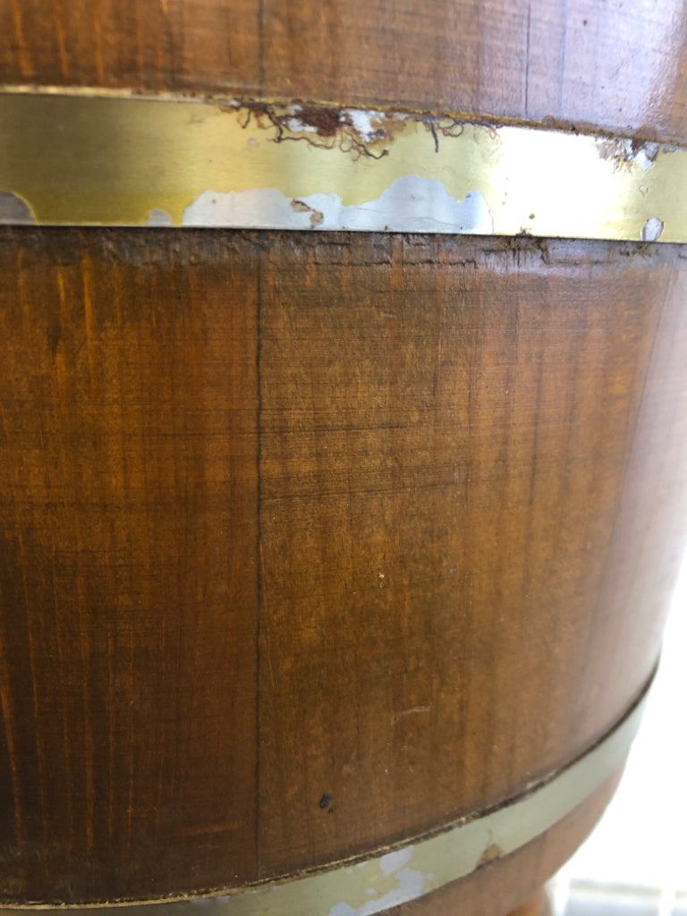 2PC VTG SEWING BUCKET ON LEGS W/AMBER COATED ASH TRAY.