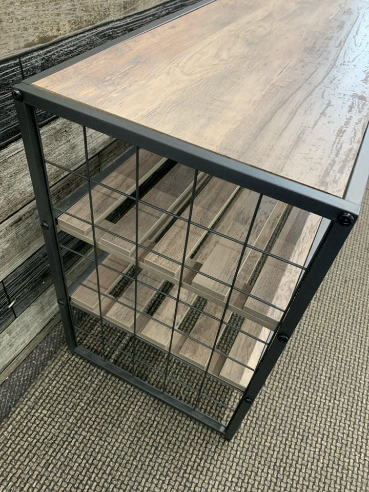 MODERN INDUSTRIAL SHOE-RACK W/GRAY WOOD & 2 SHELVES.