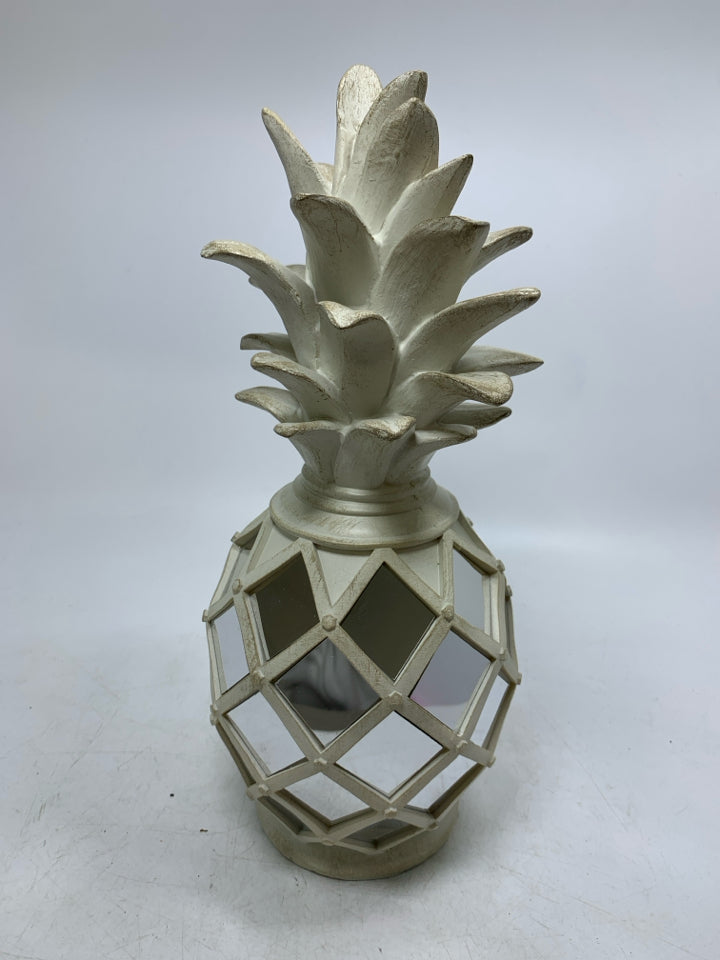 WHITE RUSTIC MIRRORED PINEAPPLE DECOR.