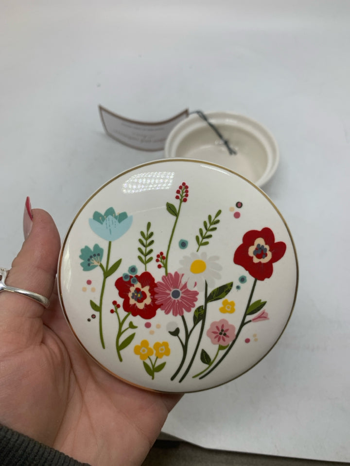 Trinket box