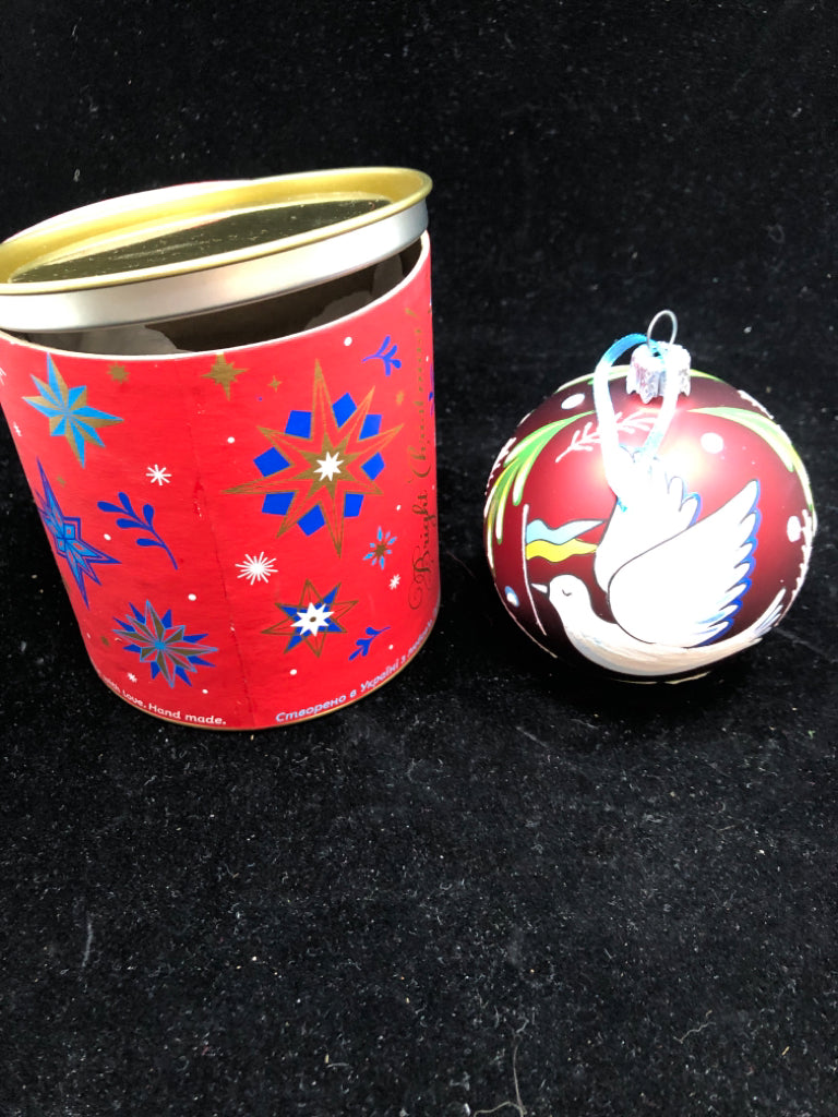 NIB UKRAINIAN GLASS CHRISTMAS ORNAMENT.