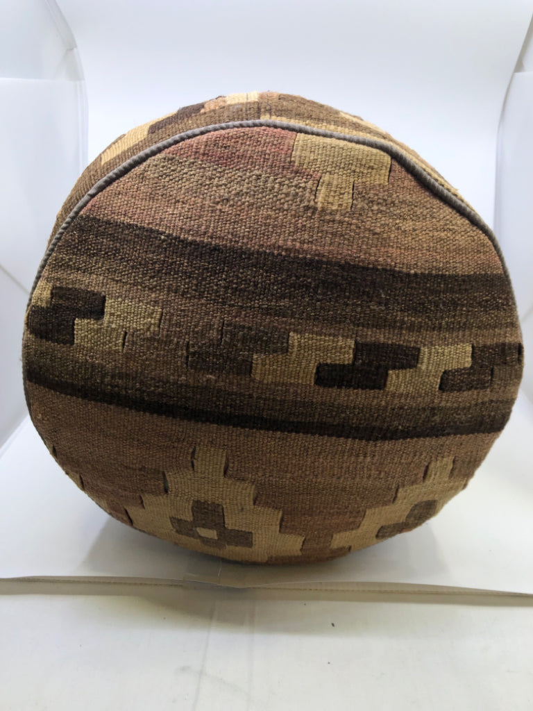 BROWN AZTEC PATTERN POOF.