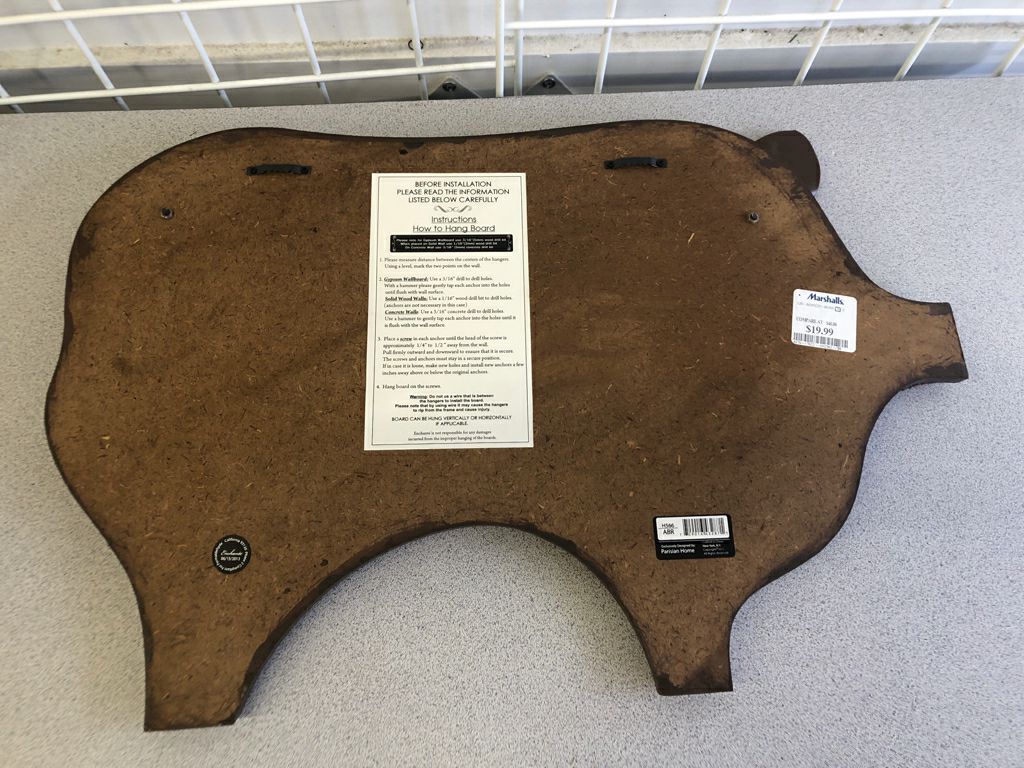 BURLAP PIGGY MEMO BOARD WALL ART.
