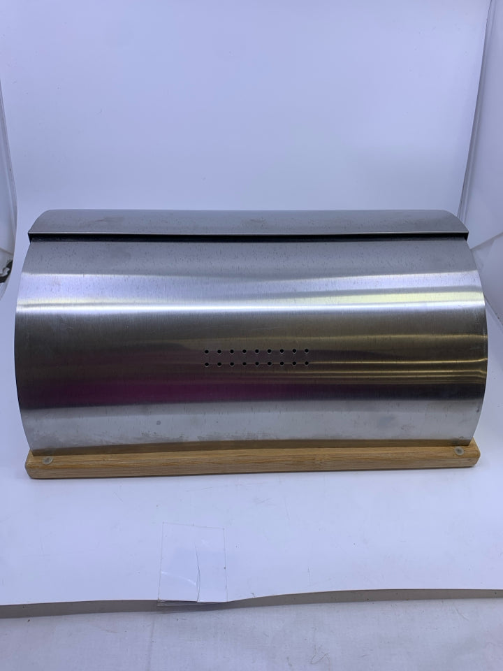 SILVER METAL BREAD BOX.