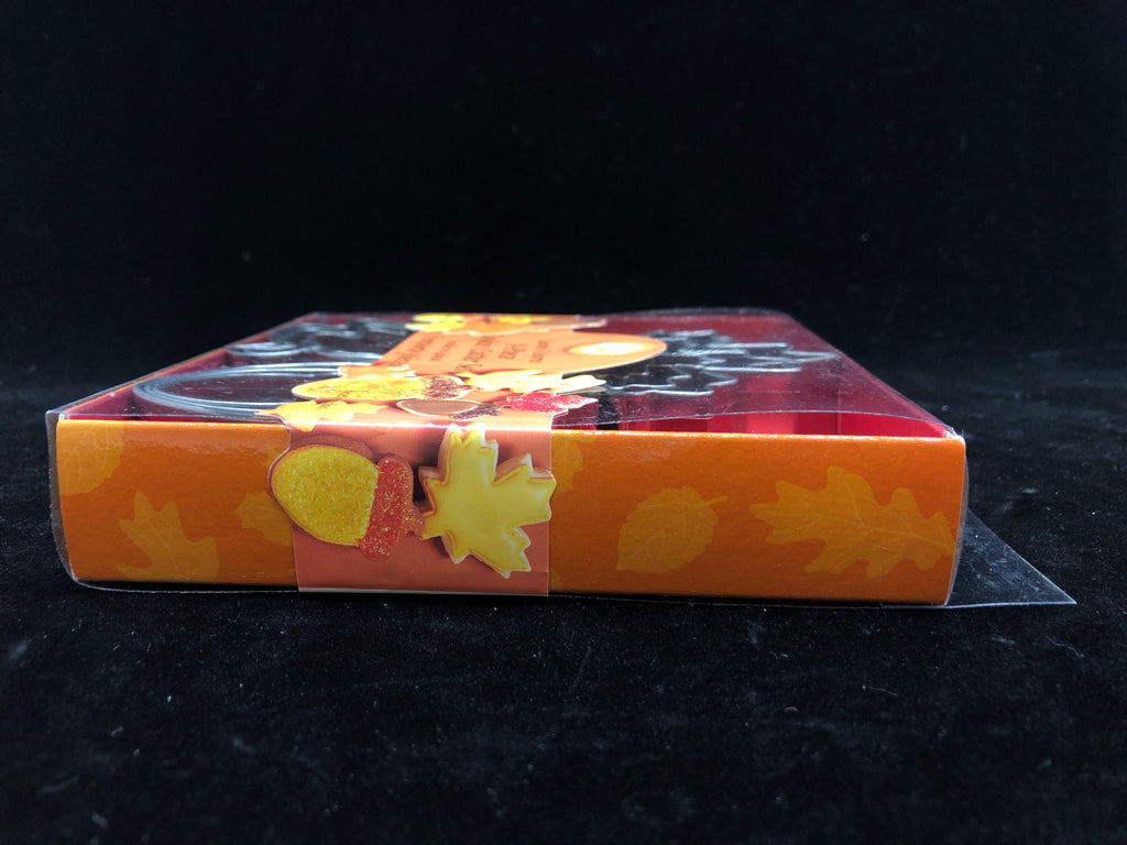 NIB 9PC FALL THEMED COOKIE CUTTER SET.