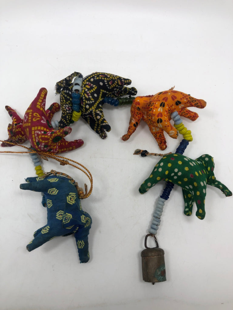 FABRIC ELEPHANT GARLAND W/BELL.