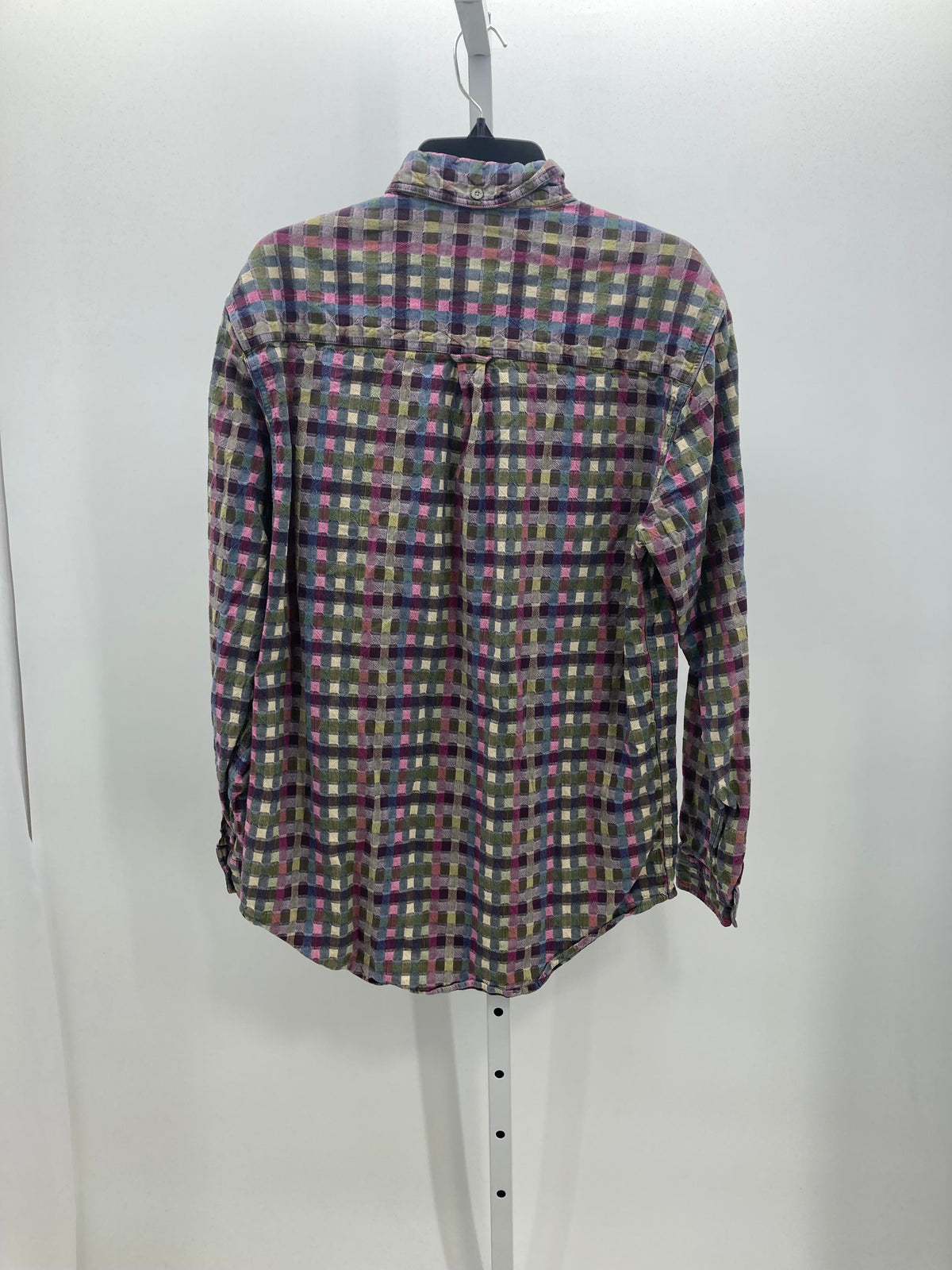 TALL CHECKERED BTN DOWN.