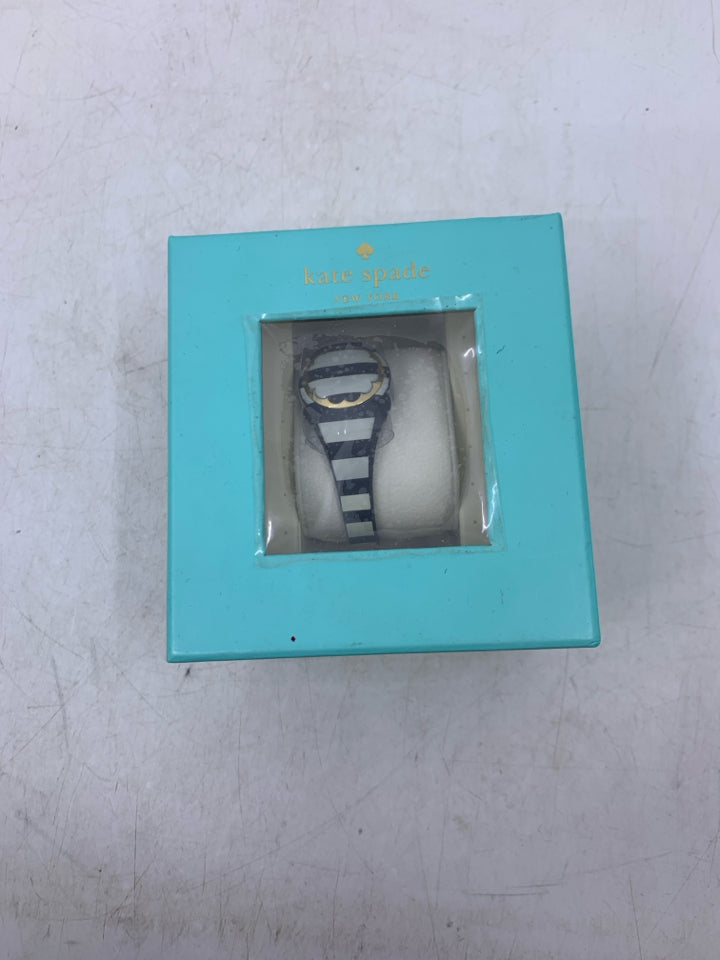 Kate Spade Scallop Activity Tracker