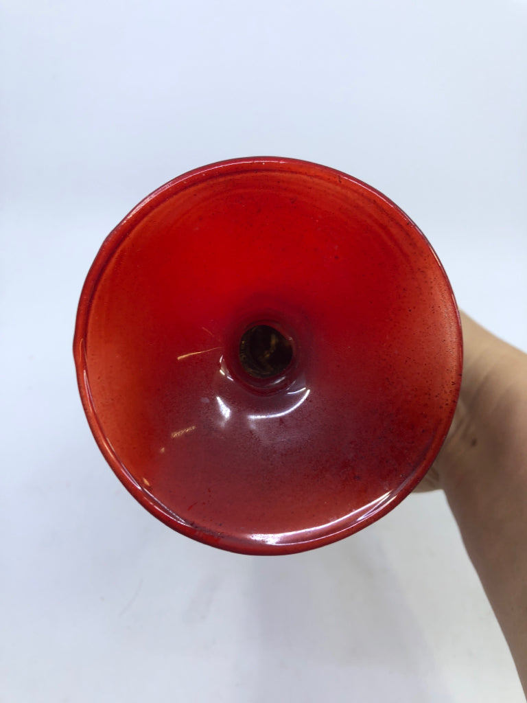 DELICATE GOLD STAR RED TREE.