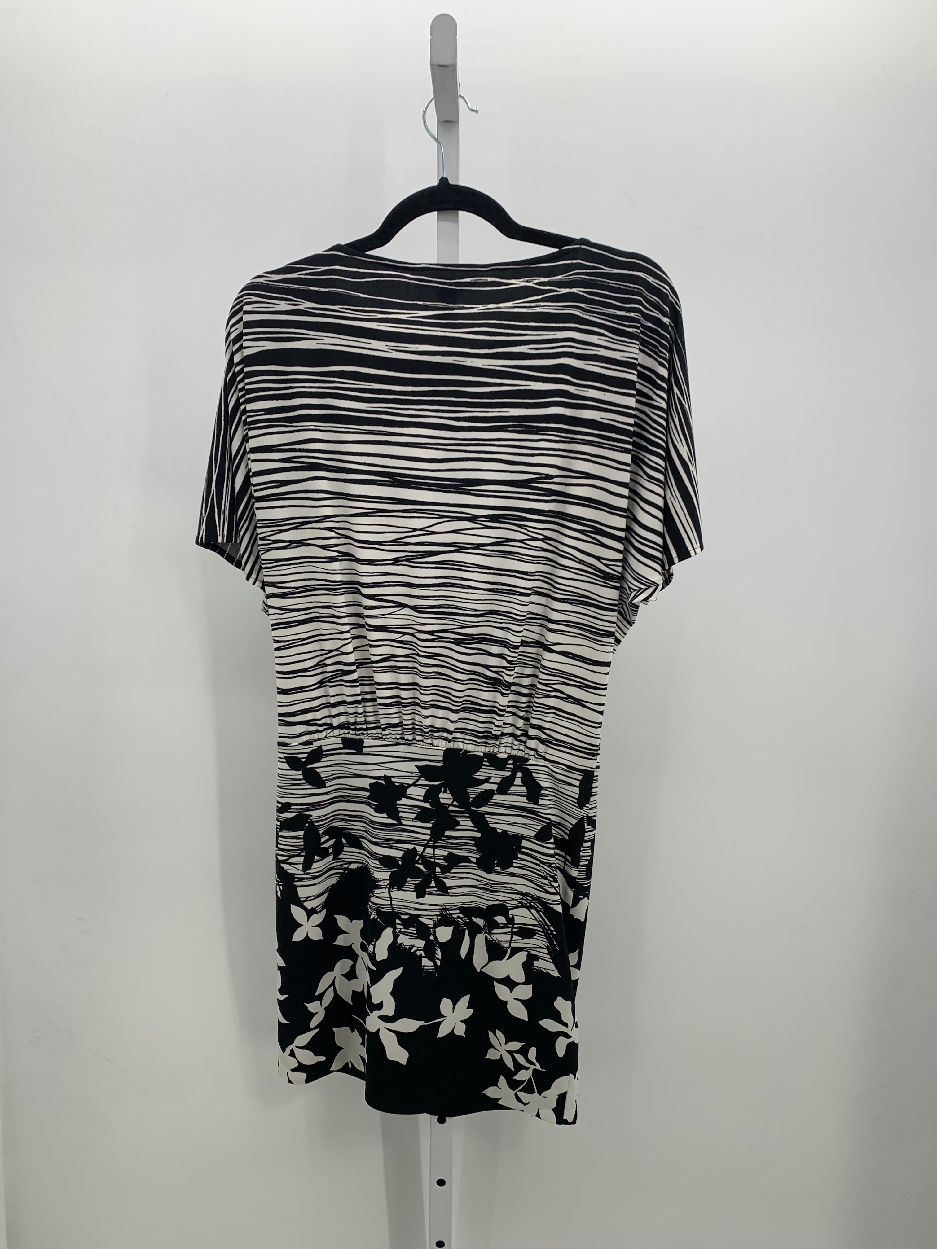BCBG Size X Small Misses Short Sleeve Dress