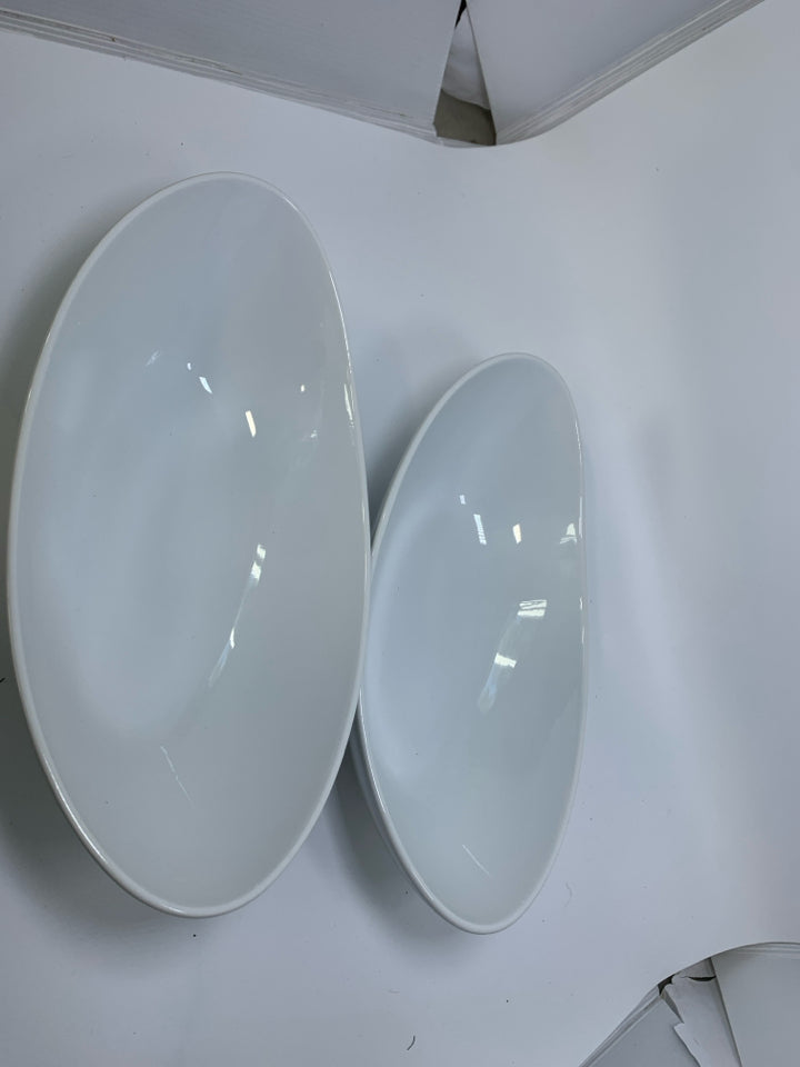 2 OVAL STONEWARE SERVING BOWLS.