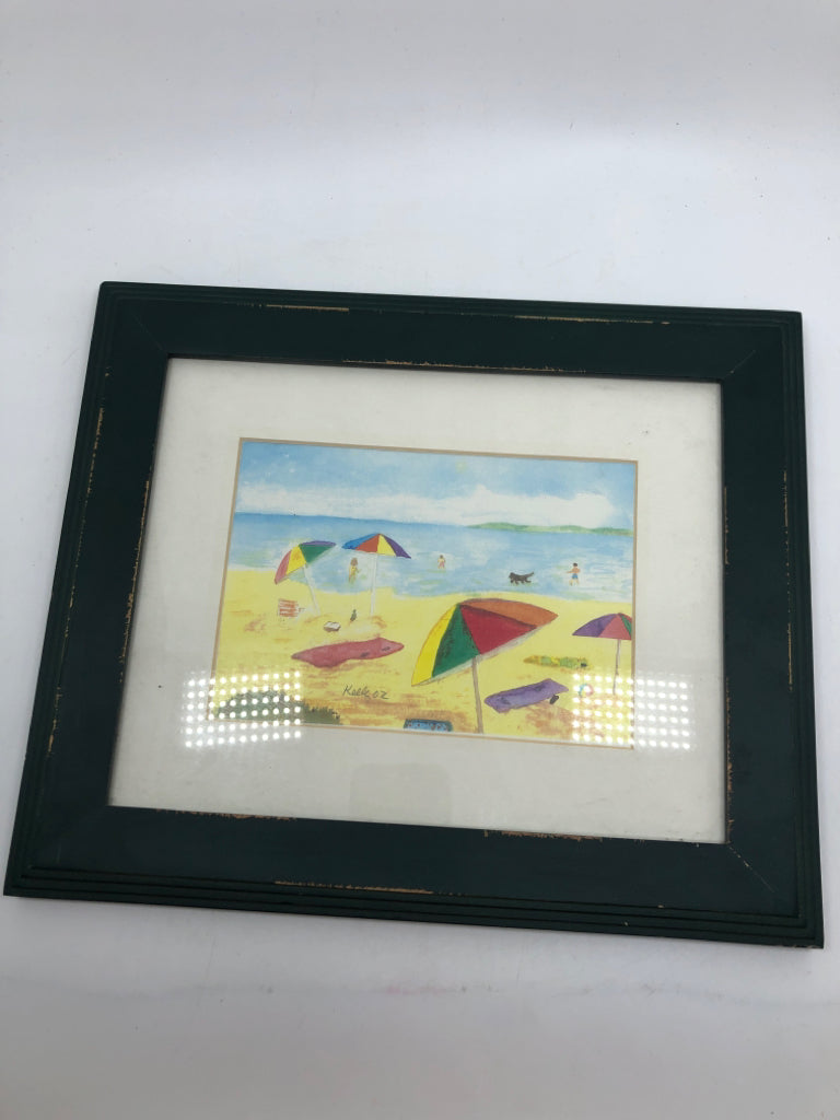 BEACH PRINT IN DISTRESSED GREEN FRAME.