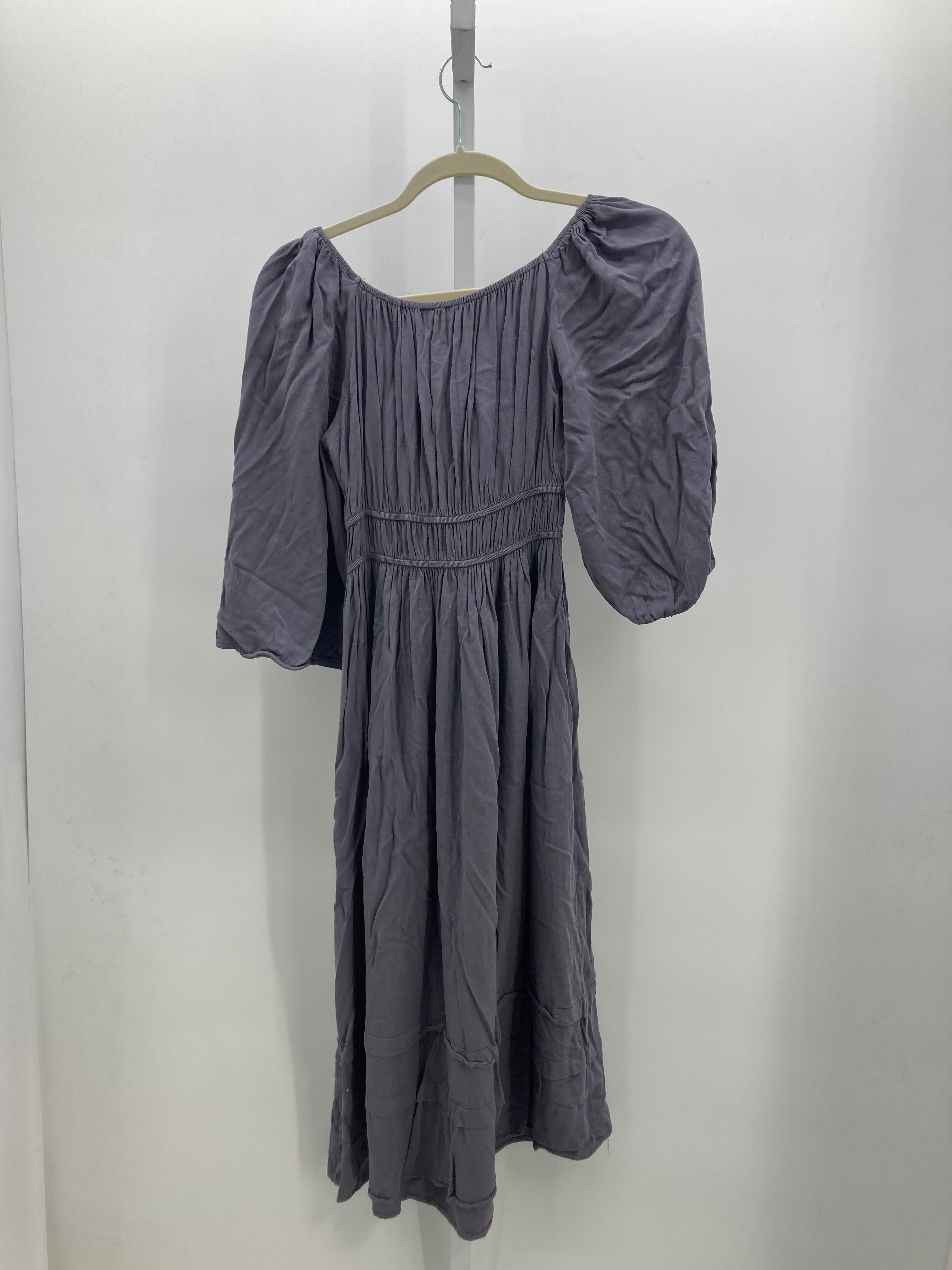 Size Small Misses Short Sleeve Dress