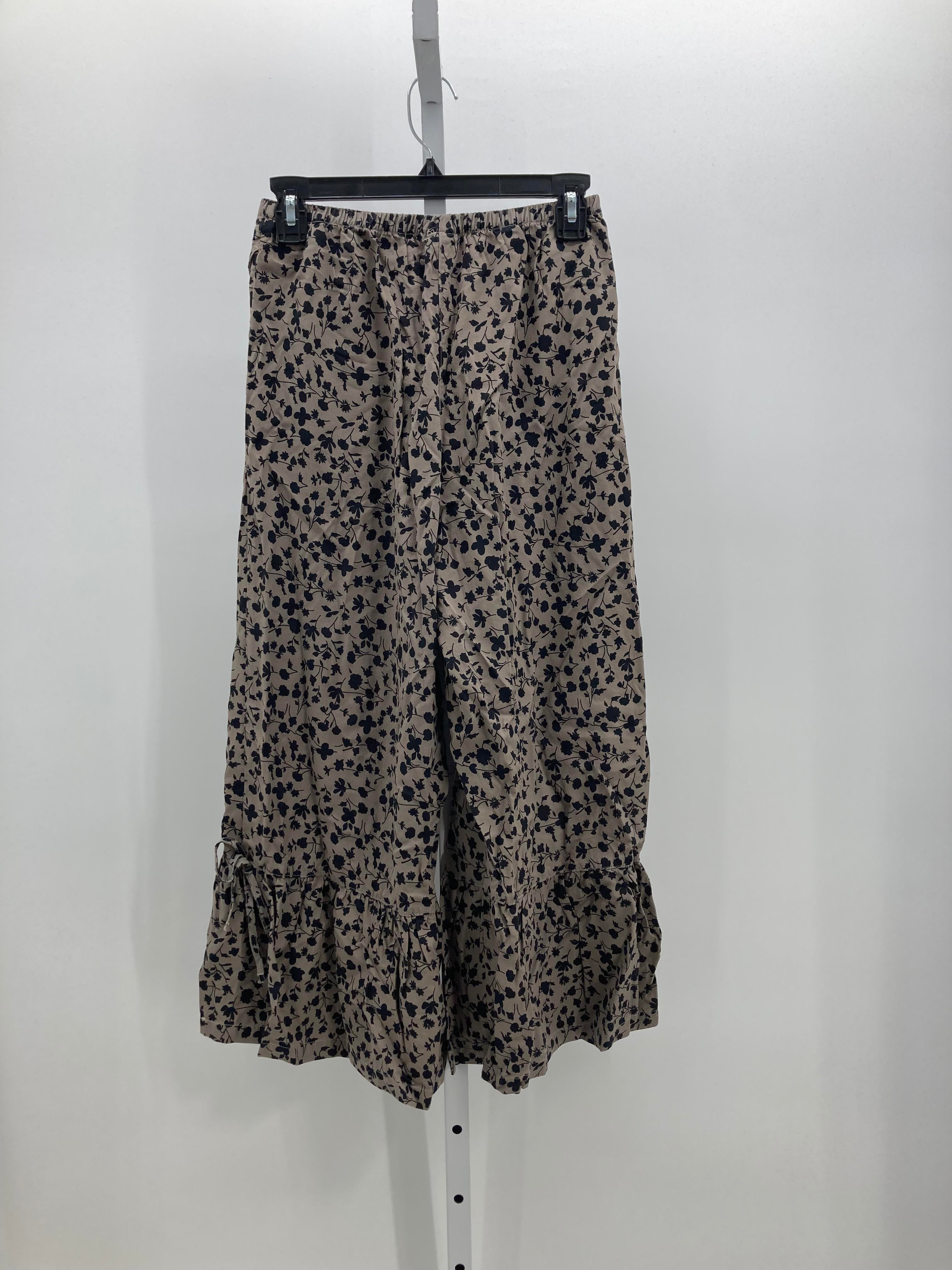 Size Small Misses Cropped Pants