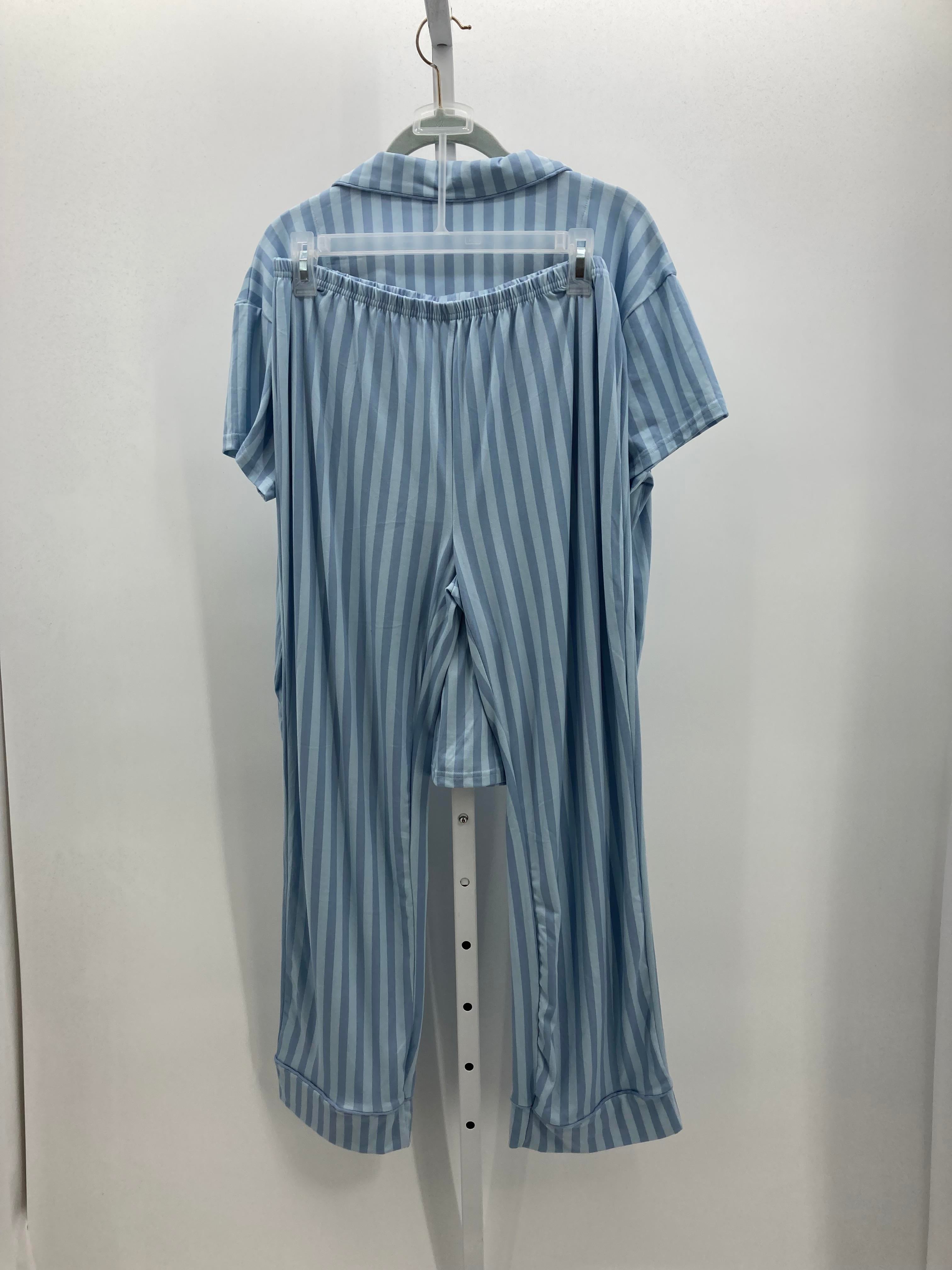 Laura Ashley Size Medium Misses Pajamas