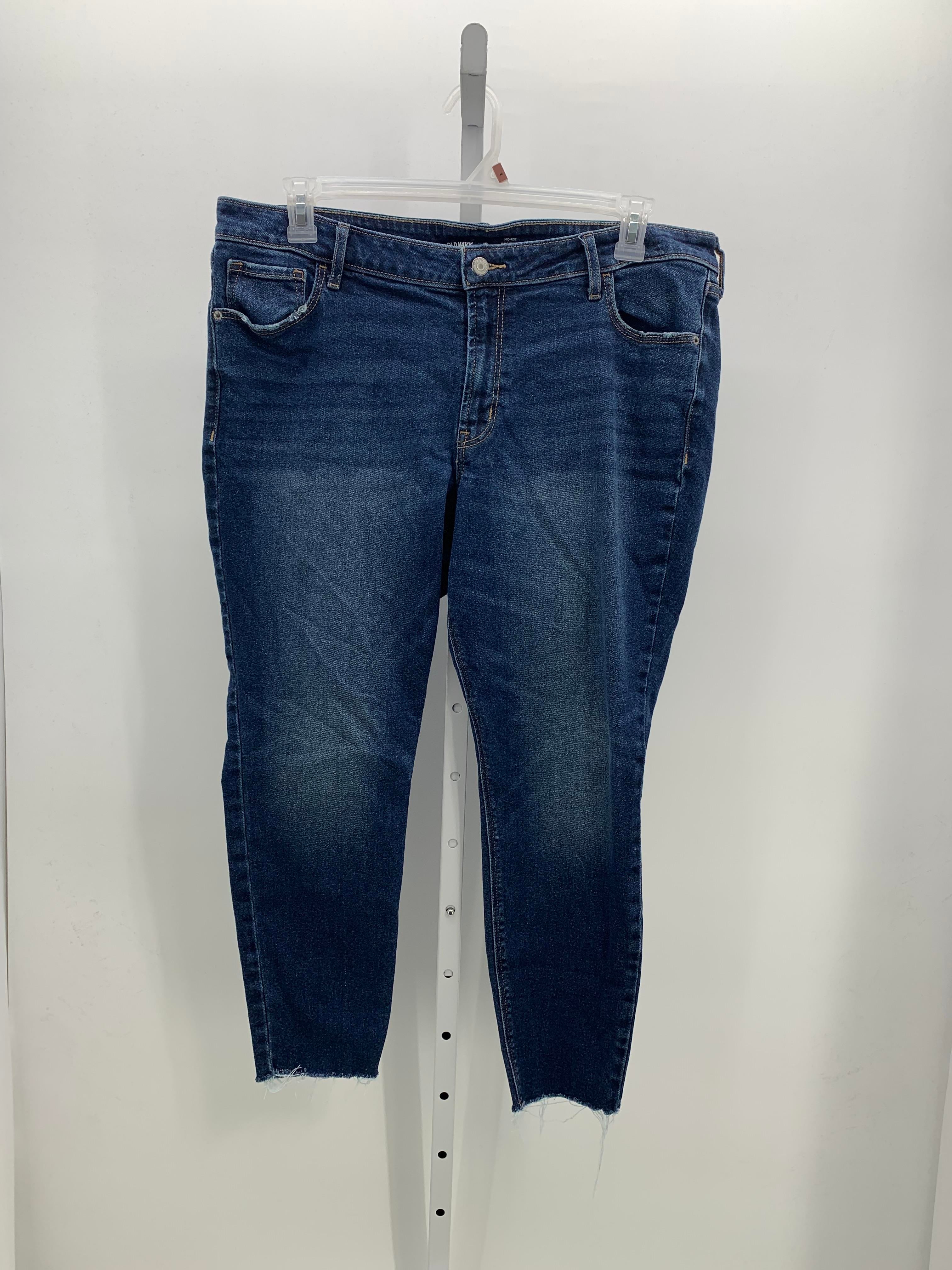 Old Navy Size 18 Misses Cropped Jeans