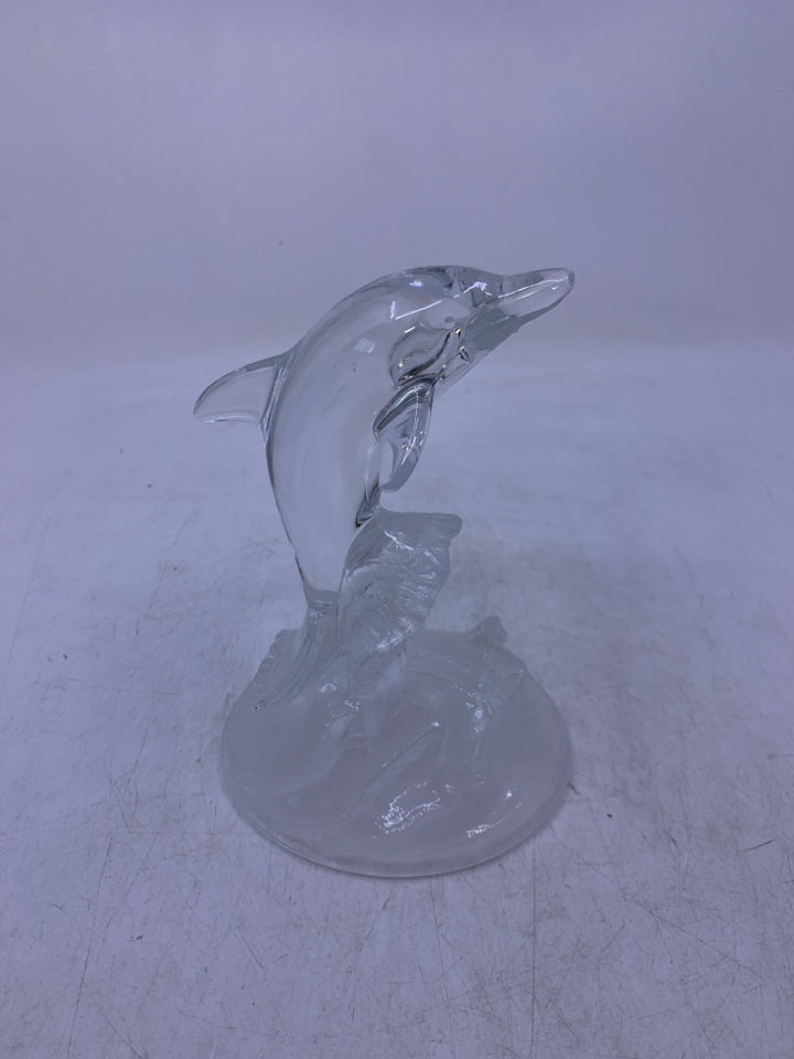 GLASS DOLPHIN W/ FROSTED BASE.