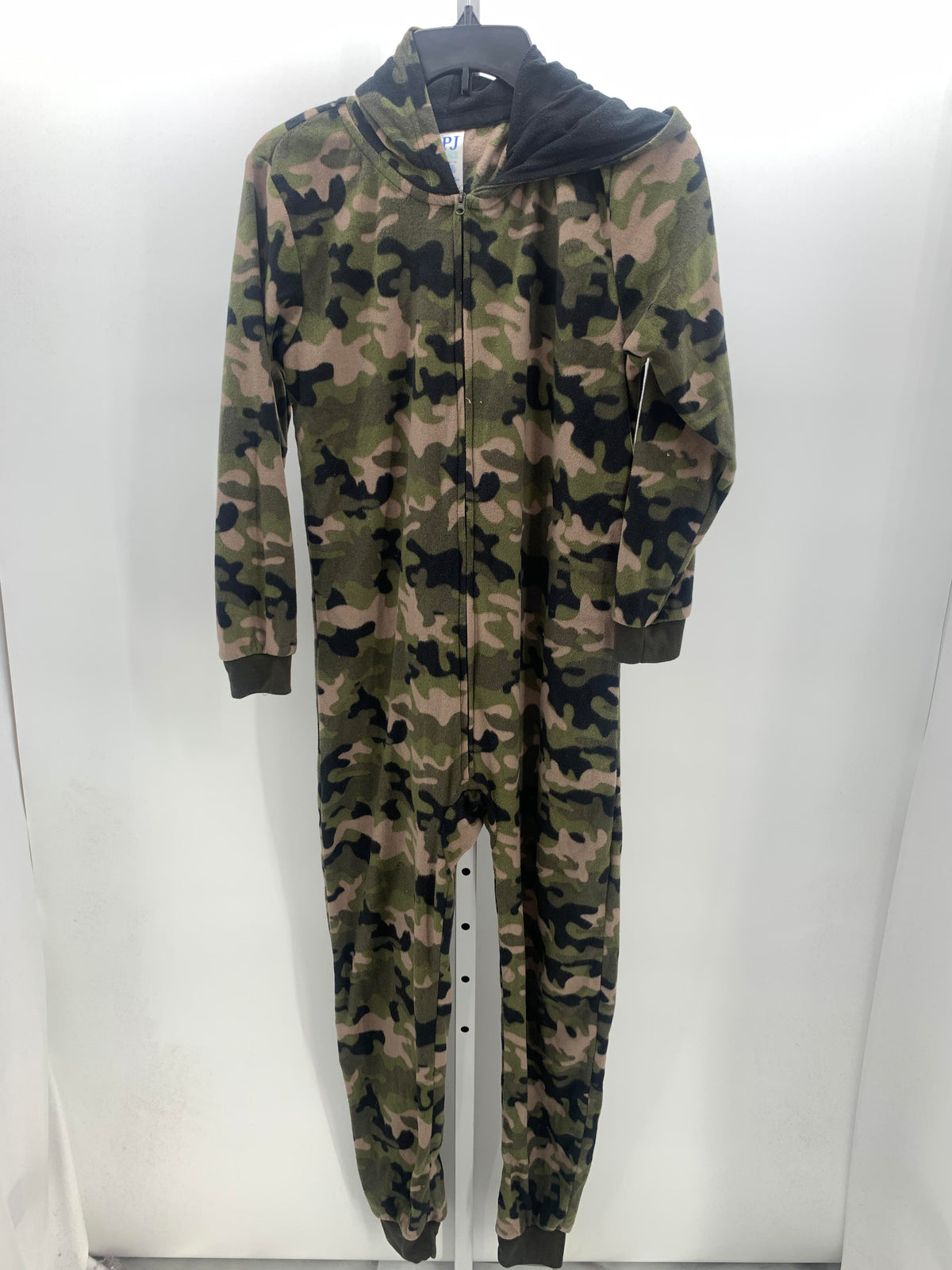 HOODED CAMO FLEECE.