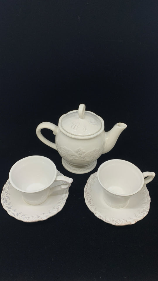 TEAPOT + 2 CUPS & SAUCERS WHITE/GRAY CERAMIC SCALLOPED RAISED PATTERN.