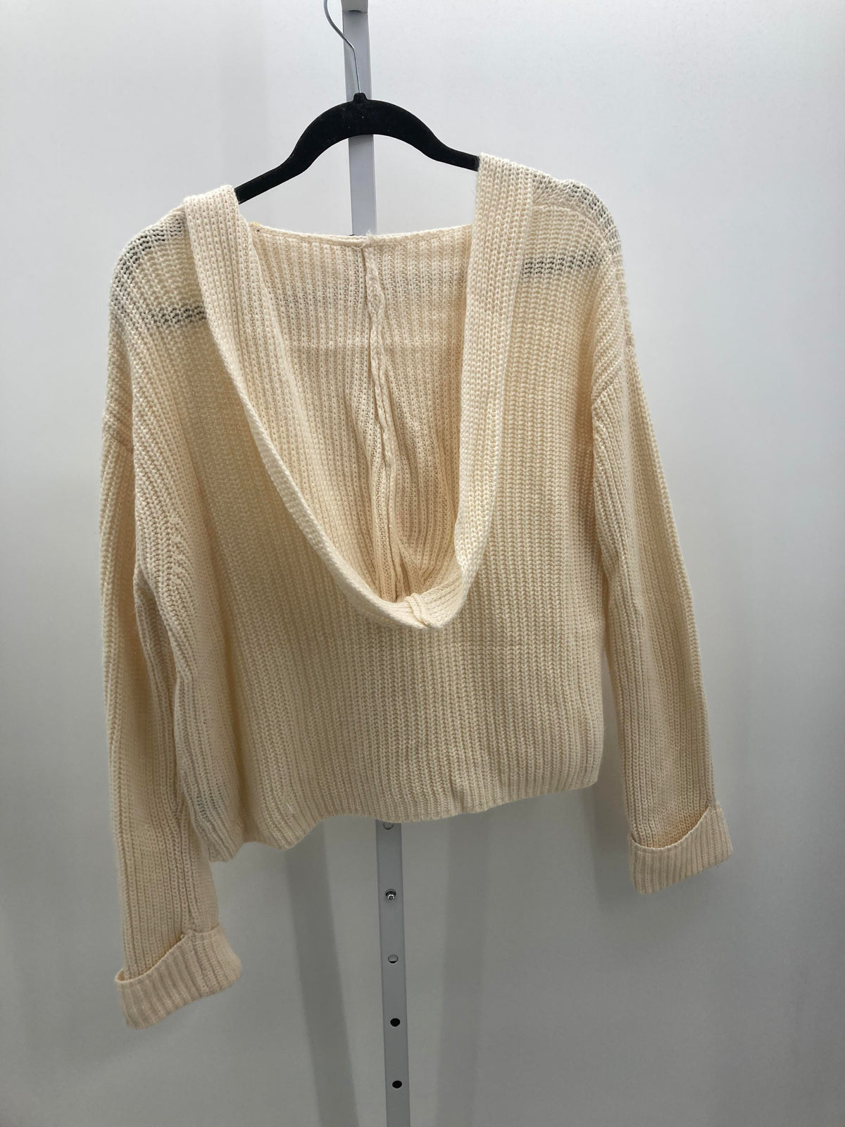 moon & madison Size Large Juniors Long Sleeve Sweater
