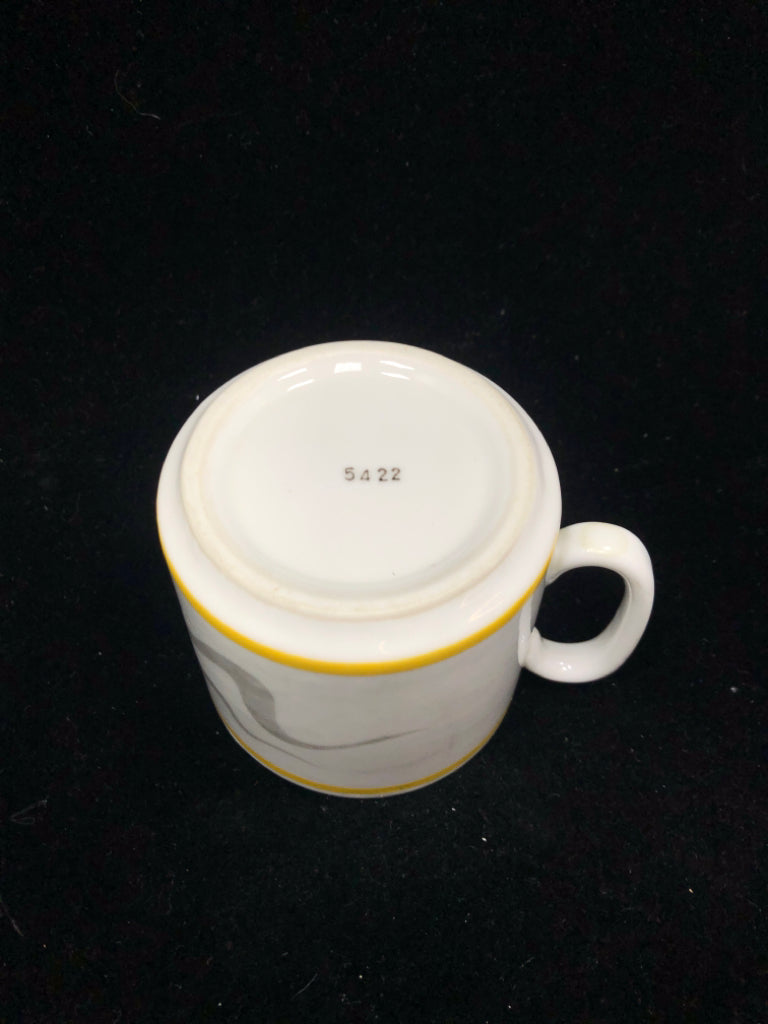 VTG-STYLE DAD MUG.