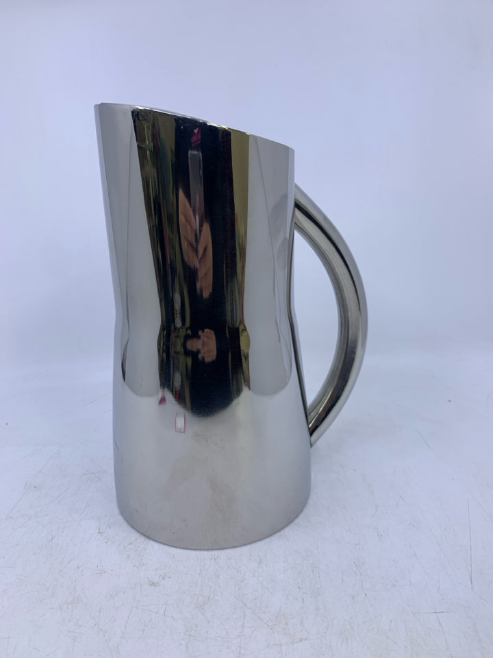 SILVER METAL PITCHER W/ ICE LIP.