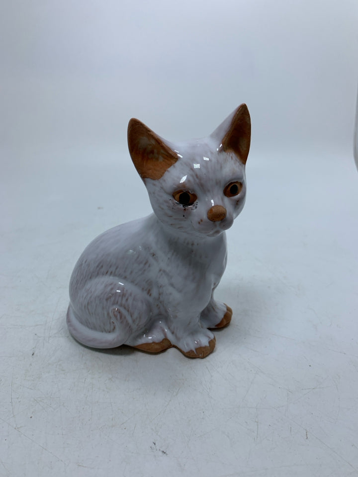 TERRA COTTA WHITE GLAZED CAT.