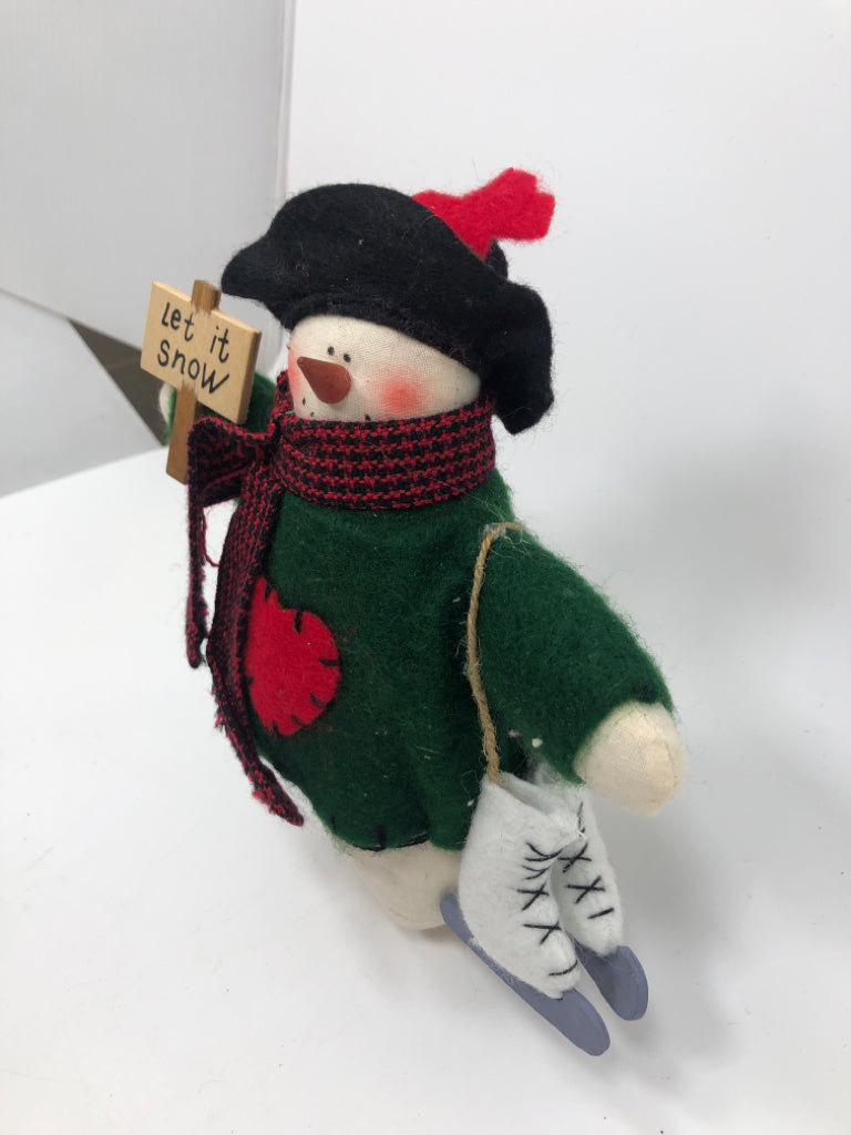 FABRIC SNOWMAN W/ICE SKATES AND SIGN DECOR.