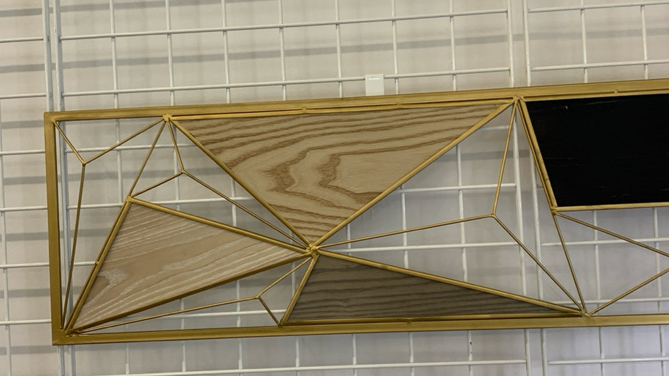 GEOMETRIC GOLD & WOOD WALL HANGING.