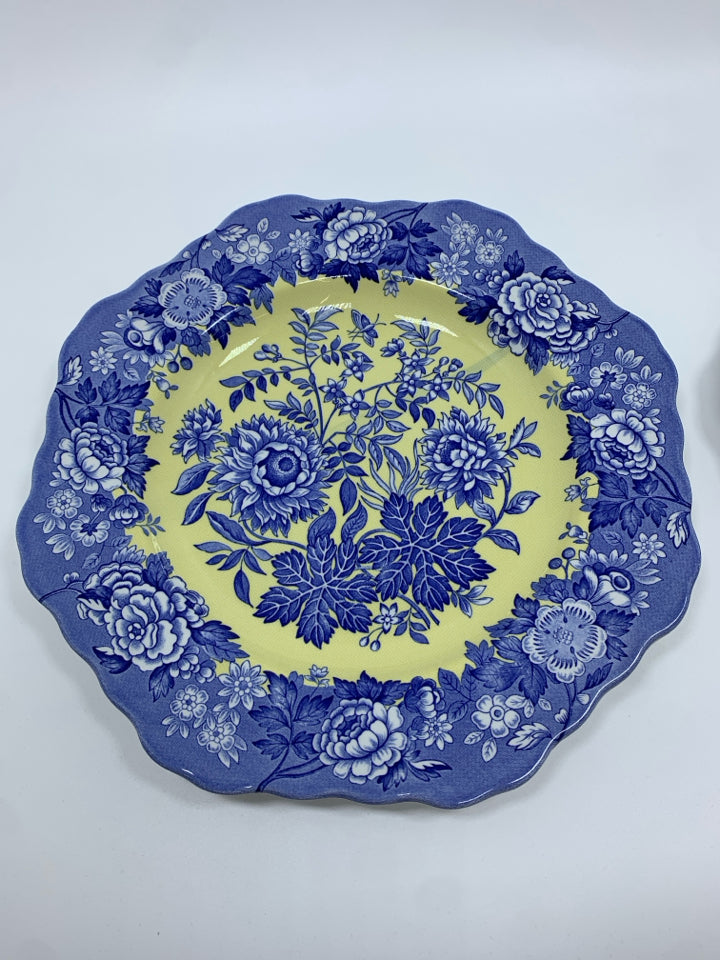 2 "JASMINE" BLUE ROOM GARDEN COLLECTION PLATES.