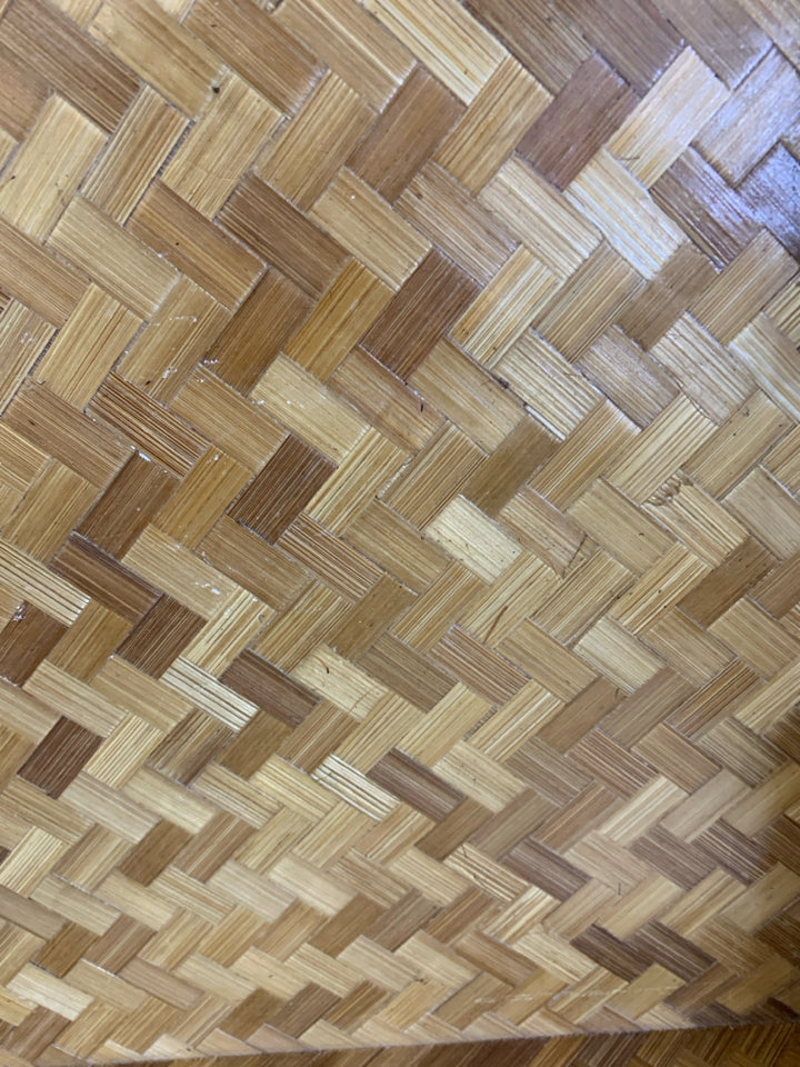 WOVEN RECTANGLE TRAY W/HANDLES MILANO.