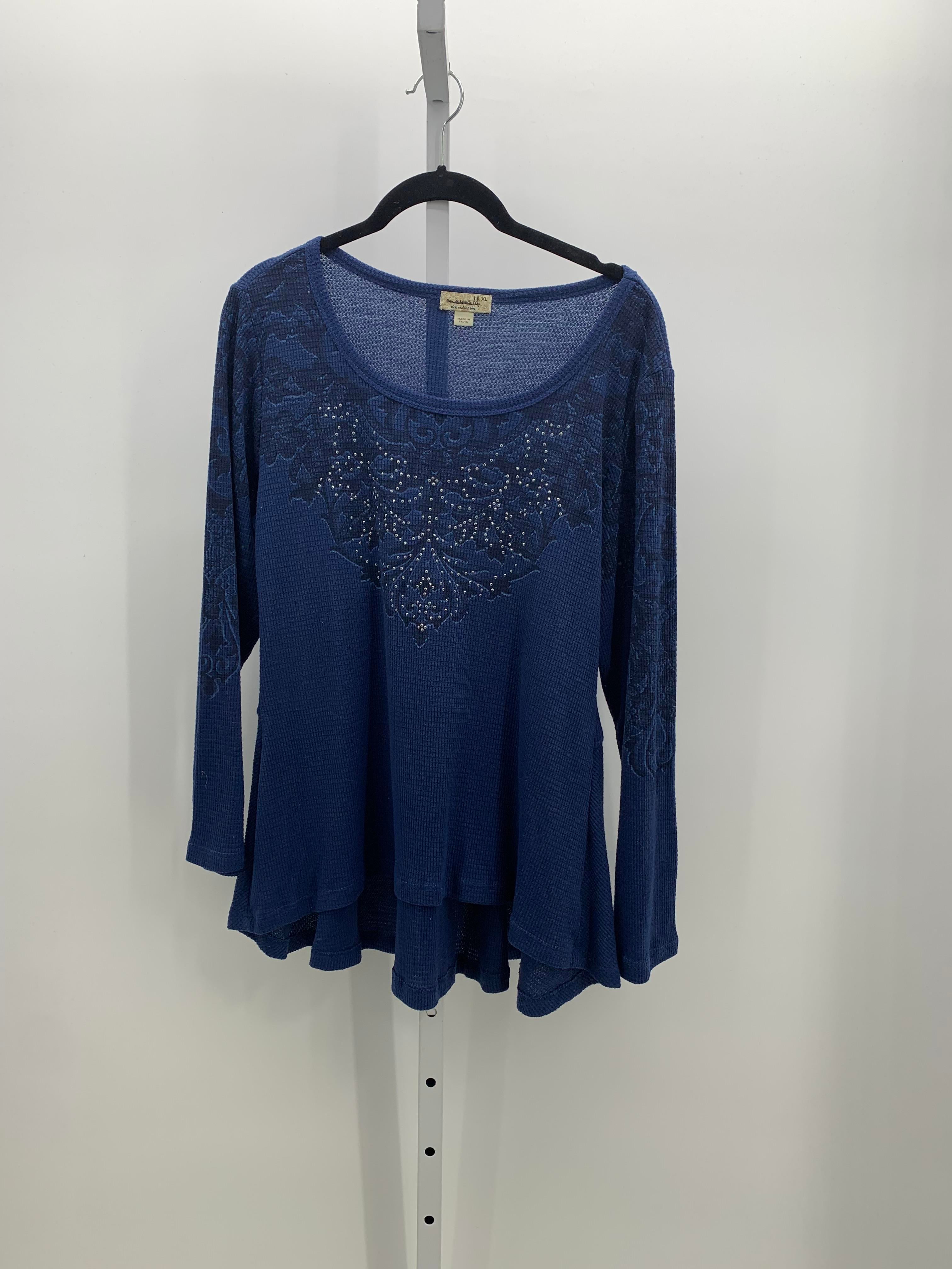 One World Size Extra Large Misses Long Sleeve Shirt