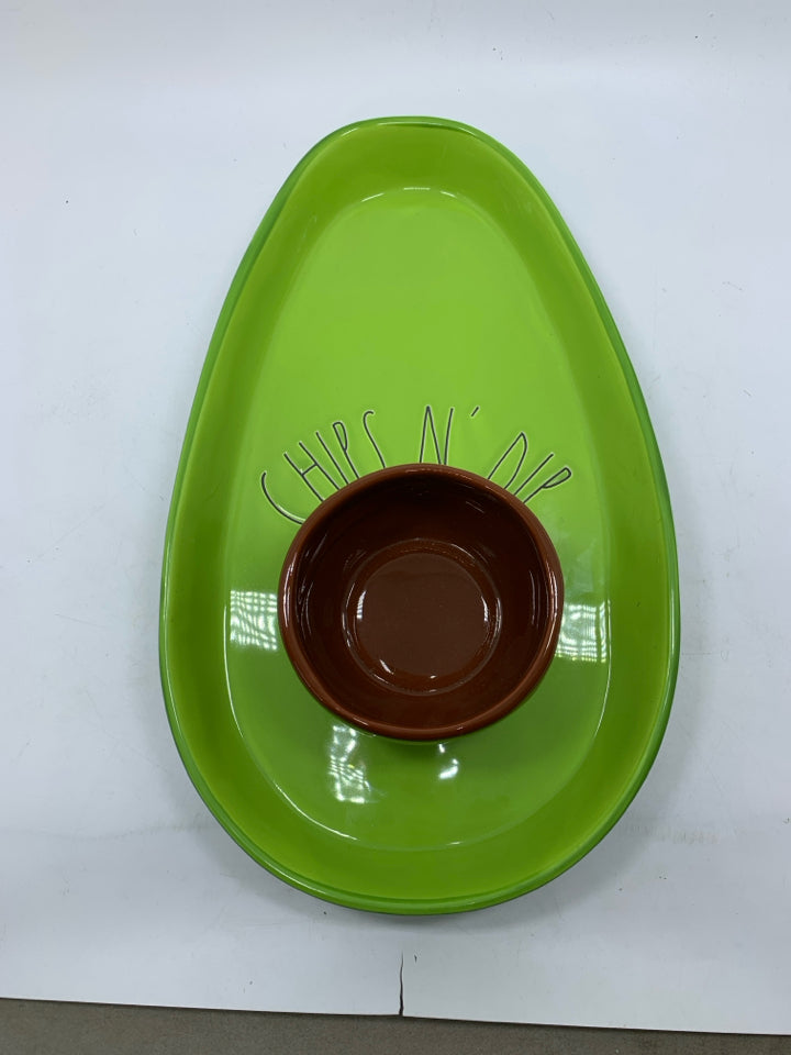 LARGE AVOCADO "CHIPS N' DIP" SERVING TRAY.